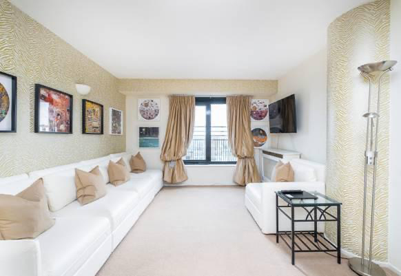 Read more about the article South Kensington, Gloucester Road Deluxe 1 Bedroom Apartment for Rental